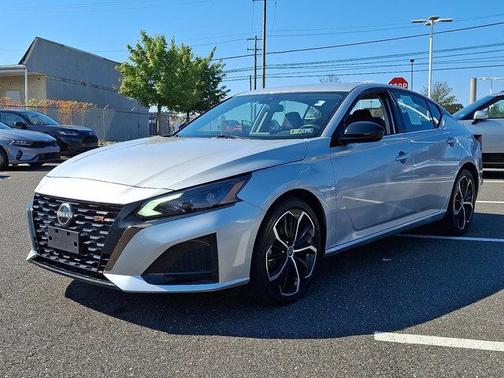 2024 Nissan Altima SR FWD