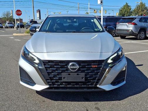 2024 Nissan Altima SR FWD