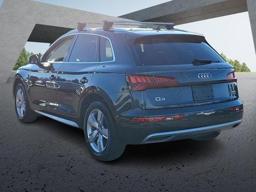 2018 Audi Q5 2.0T Premium Plus