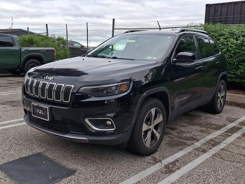 Diamond Black Crystal Pearlcoat 2021 Jeep Cherokee Limited