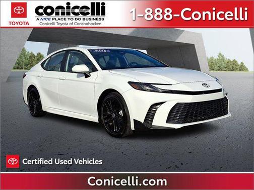 2025 Toyota Camry SE