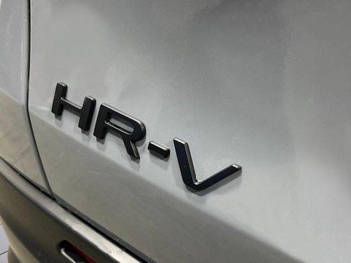 Urban Gray Pearl 2027 Honda HR-V Sport