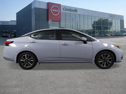 Gray Sky Pearl 2025 Nissan Versa 1.6 SV