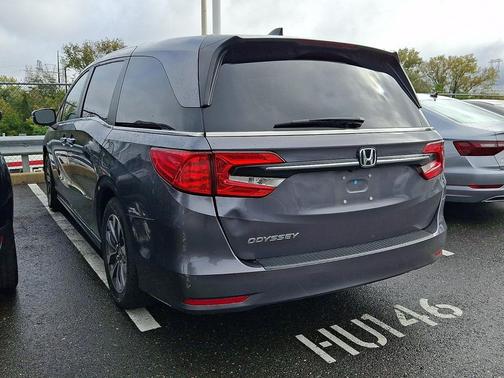 Modern Steel Metallic 2024 Honda Odyssey EX-L