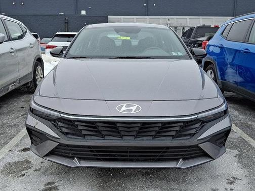 2025 Hyundai ELANTRA Sport