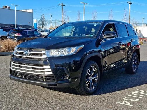 2019 Toyota Highlander LE