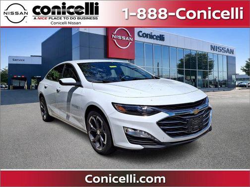 Summit White 2023 Chevrolet Malibu FWD 1LT