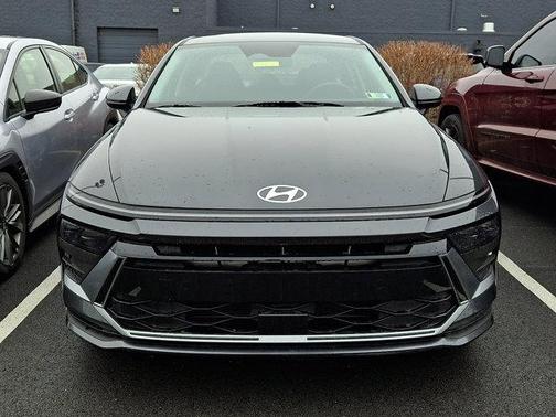 2025 Hyundai SONATA SE