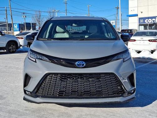 2025 Toyota Sienna XSE 7 Passenger