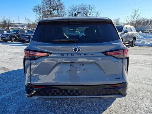 2025 Toyota Sienna XSE 7 Passenger
