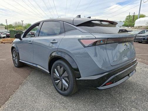 2025 Nissan ARIYA PLATINUM+