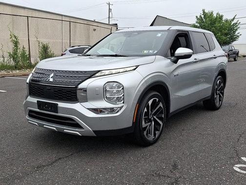 2024 Mitsubishi Outlander PHEV SE S-AWC