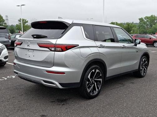 2024 Mitsubishi Outlander PHEV SE S-AWC