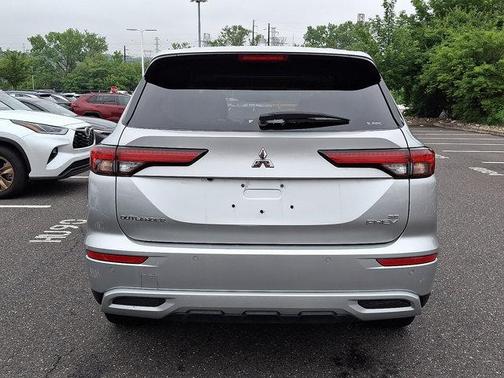 2024 Mitsubishi Outlander PHEV SE S-AWC