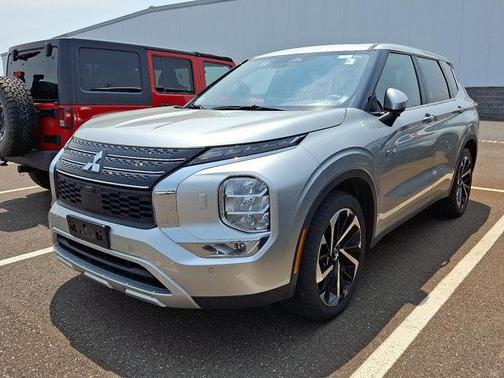 2024 Mitsubishi Outlander PHEV SE S-AWC