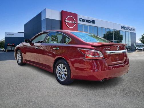 Cayenne Red 2015 Nissan Altima 2.5 S