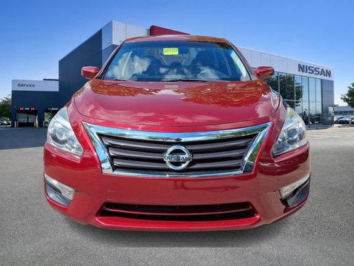 Cayenne Red 2015 Nissan Altima 2.5 S