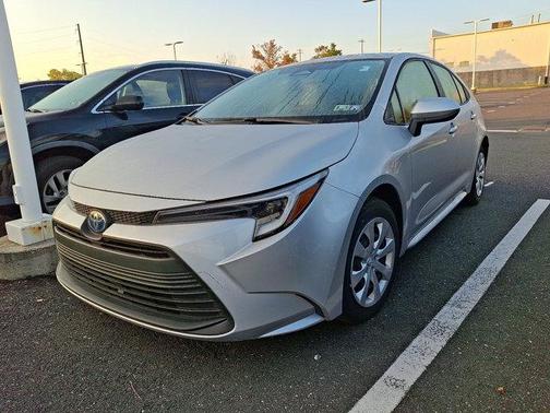 2025 Toyota Corolla Hybrid LE