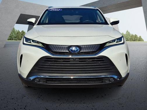Blizzard Pearl 2021 Toyota Venza Limited