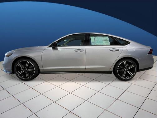 Solar Silver Metallic 2026 Honda Accord SE