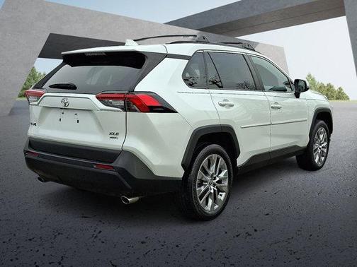 2023 Toyota RAV4 XLE Premium