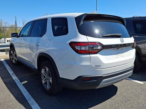 Platinum White Pearl 2024 Honda Pilot EX-L