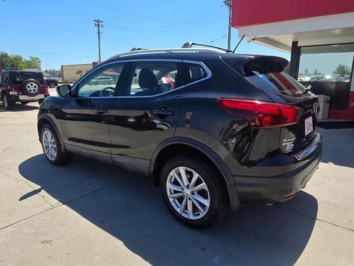 2018 Nissan Rogue Sport SV