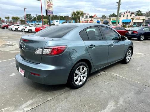 2013 Mazda Mazda3 i SV