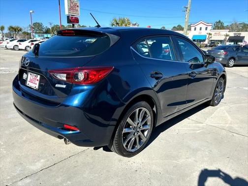 2018 Mazda Mazda3 Touring