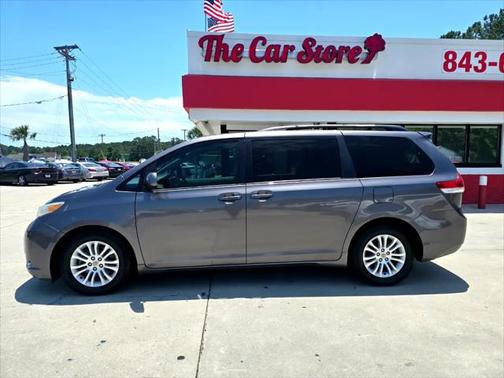 2011 Toyota Sienna XLE