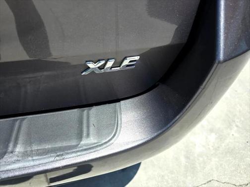 2011 Toyota Sienna XLE