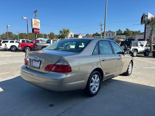 2003 Toyota Avalon XL