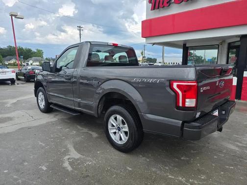 Magnetic Metallic 2016 Ford F-150 XL