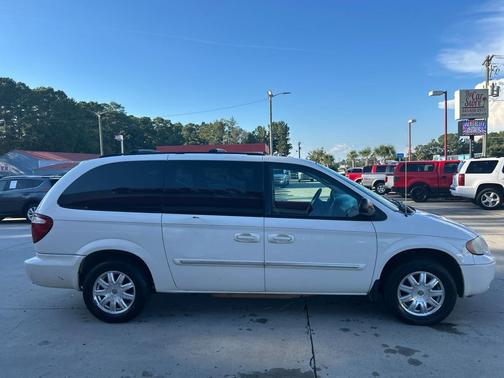 2006 Chrysler Town & Country Touring