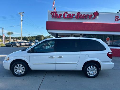 2006 Chrysler Town & Country Touring