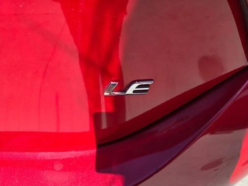 Barcelona Red Metallic 2019 Toyota Corolla XLE
