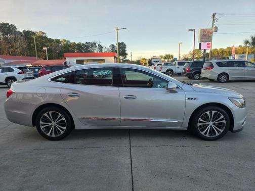 2017 Buick LaCrosse Essence