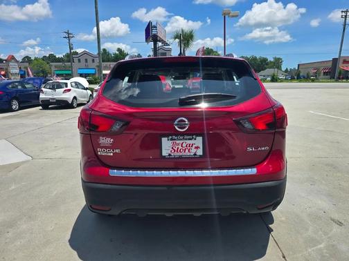 Palatial Ruby 2017 Nissan Rogue Sport SL