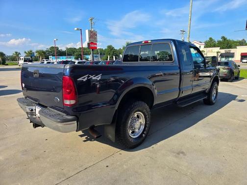 Blue 2001 Ford F-250 Lariat SuperCab