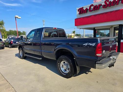 Blue 2001 Ford F-250 Lariat SuperCab
