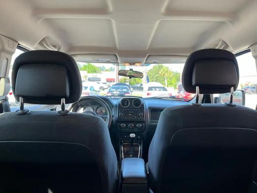 True Blue Pearlcoat 2014 Jeep Patriot Sport