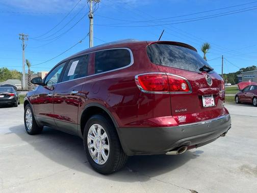 BURGUNDY 2011 Buick Enclave 1XL