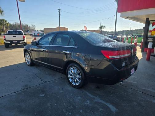 2012 Lincoln MKZ Base