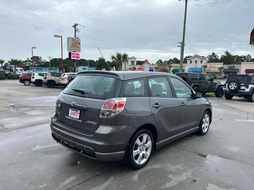 2005 Toyota Matrix Base