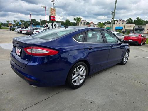 Deep Impact Blue 2016 Ford Fusion SE