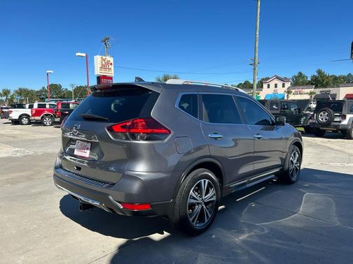 2017 Nissan Rogue SL
