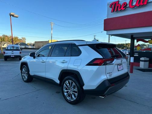 2019 Toyota RAV4 Limited
