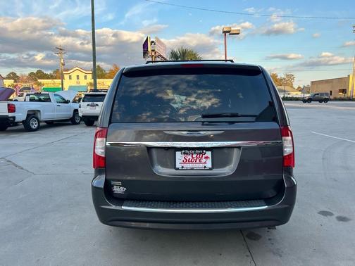 2015 Chrysler Town & Country Touring