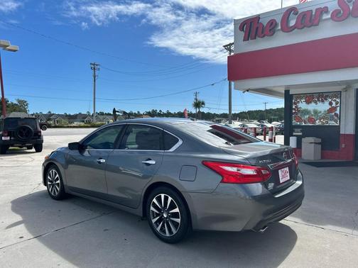 2017 Nissan Altima 2.5 SV