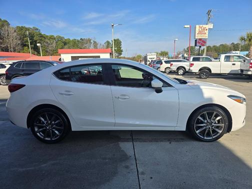 2018 Mazda Mazda3 Touring